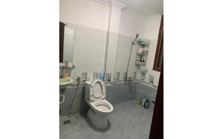 Cho thuê nhà nguyên căn Ngõ 211 Khương Trung, thanh xuân 35m2 x 4 tầng, 3 ngủ, 10 Triệu